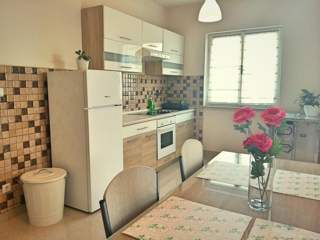 Jimmy Apartments Пула Экстерьер фото
