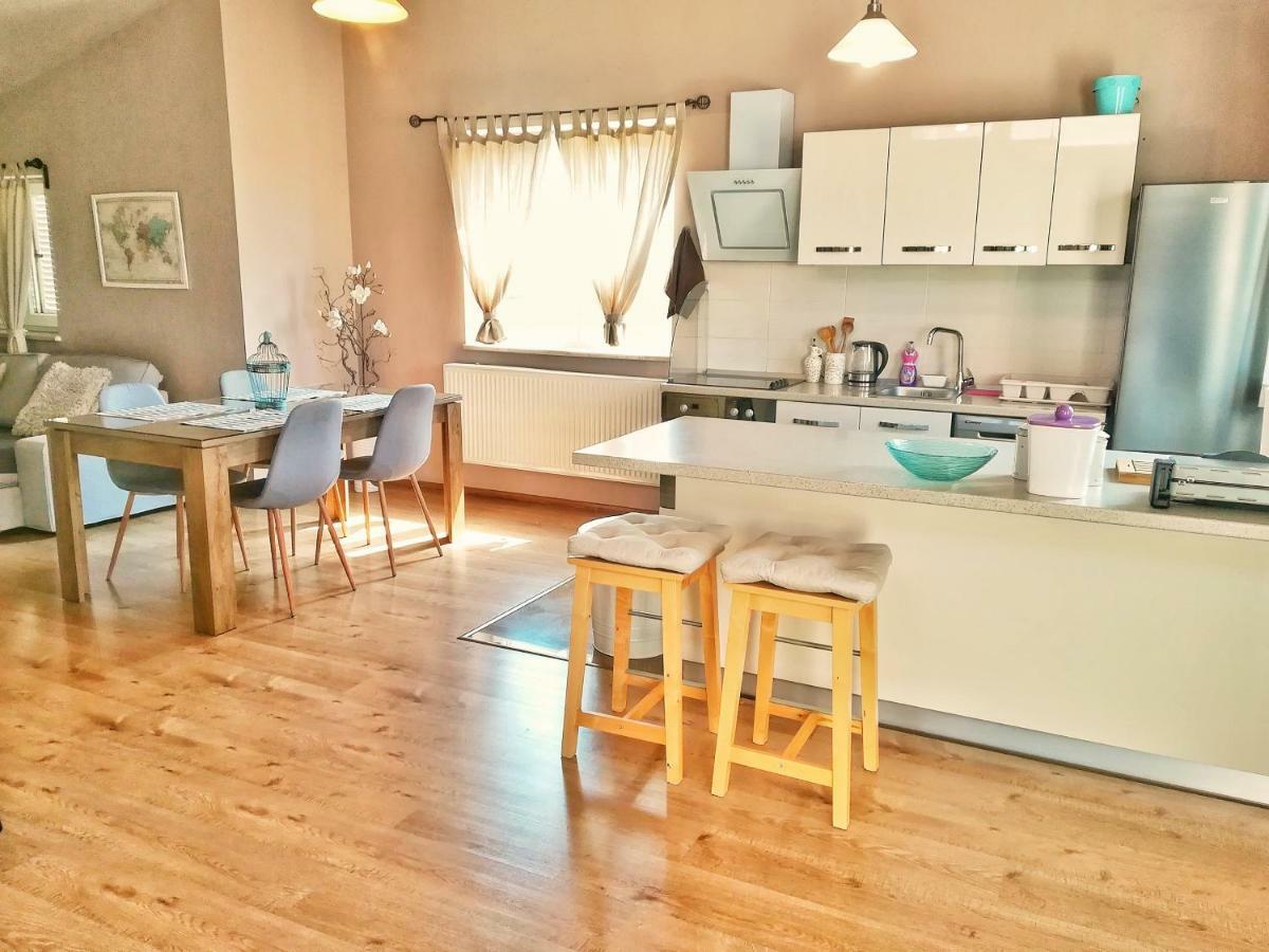 Jimmy Apartments Пула Экстерьер фото